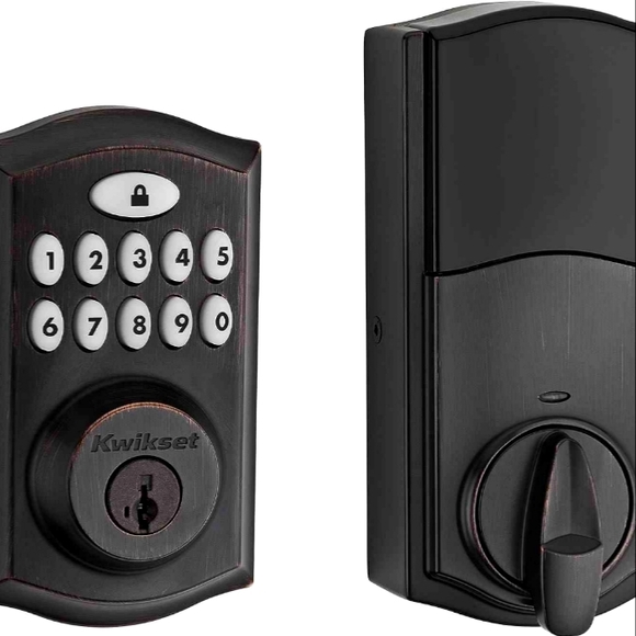 Kwikset 914 Traditional Keypad SmartCode Electronic Deadbolt Smart Lock featurin - Picture 1 of 9
